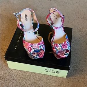 Diba “red floral” wedges